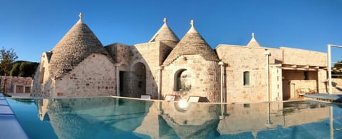 Property building, Swimming pool