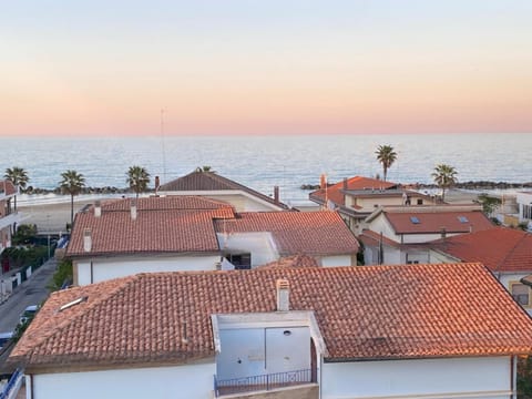View (from property/room), Balcony/Terrace, City view, Sea view, Sea view, flat iron