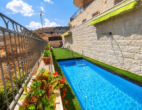 Property building, Swimming pool