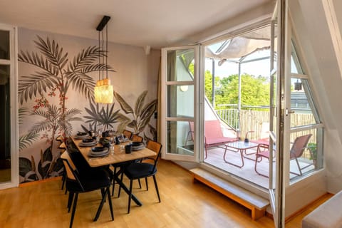 Balcony/Terrace, Dining area