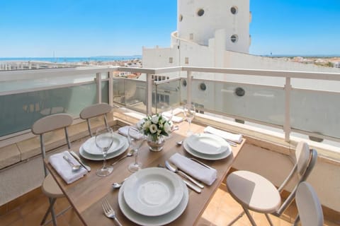 Balcony/Terrace, Dining area