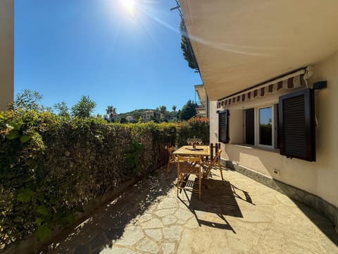 Patio, Balcony/Terrace
