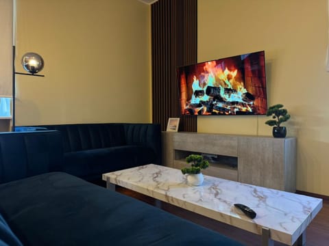 TV and multimedia, Living room, Seating area