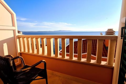 Balcony/Terrace, children, Family