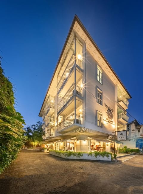 Property building, Night