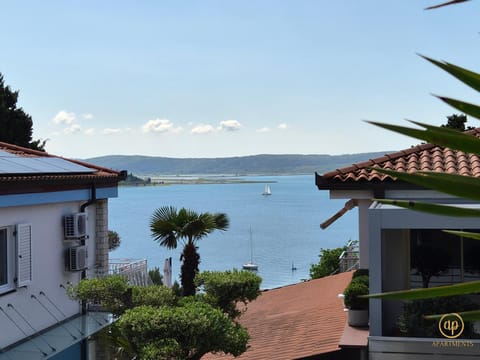 Day, Sea view