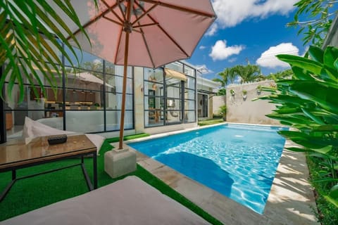 Property building, Pool view, Swimming pool