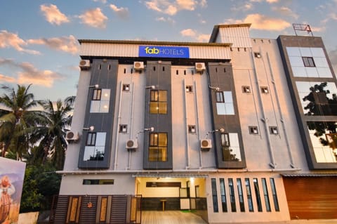 Property building, Facade/entrance