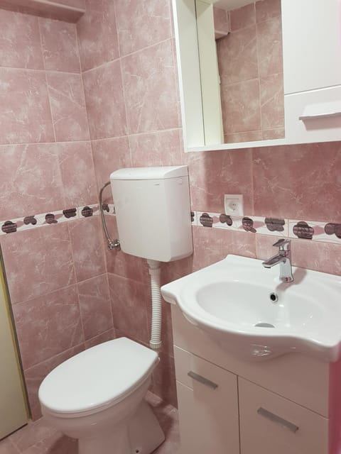 Guest House Dragomir Bed and Breakfast in Montenegro