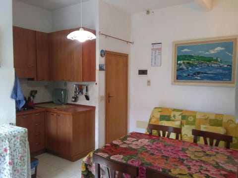 Kitchen or kitchenette, Living room, Seating area