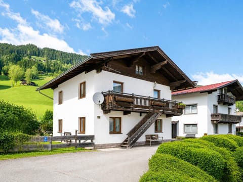 Property building, Summer