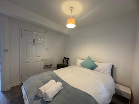 Bedroom, wardrobe