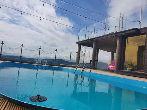 Bathroom, Swimming pool