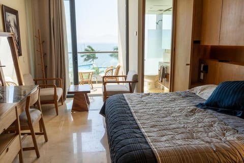 Bed, Balcony/Terrace, Bedroom, Sea view