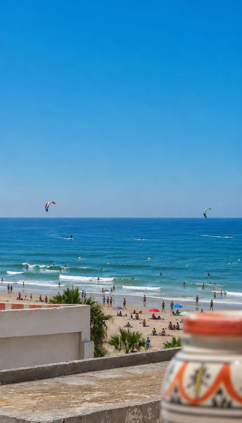Nearby landmark, Day, People, Natural landscape, Beach, Evening entertainment, Sea view