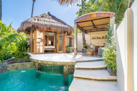Property building, Patio, Day, Natural landscape, Garden, Garden view, Pool view, Swimming pool, Swimming pool