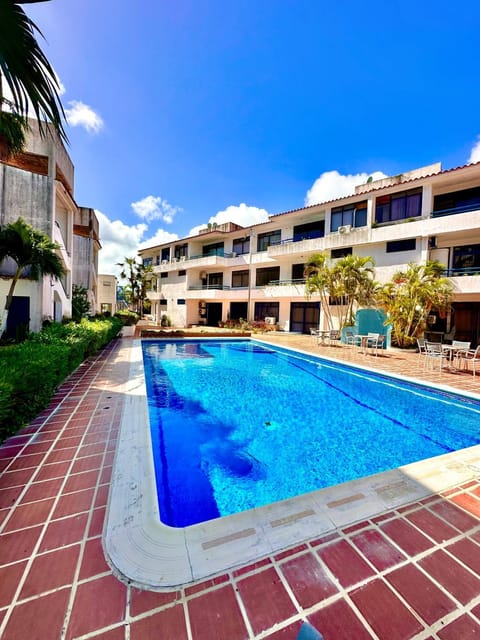 Property building, Balcony/Terrace, Swimming pool