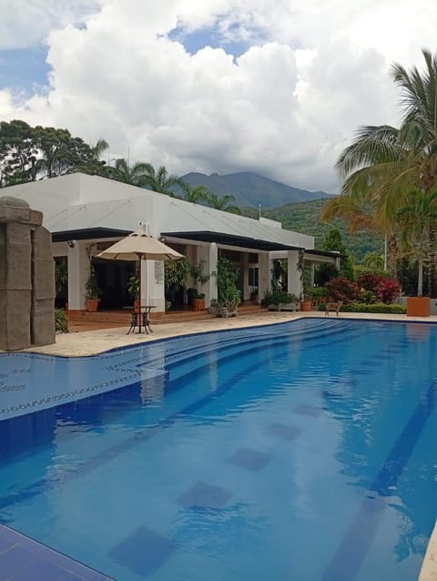 Mountain view, Pool view, Swimming pool