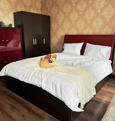 Bedroom, wardrobe