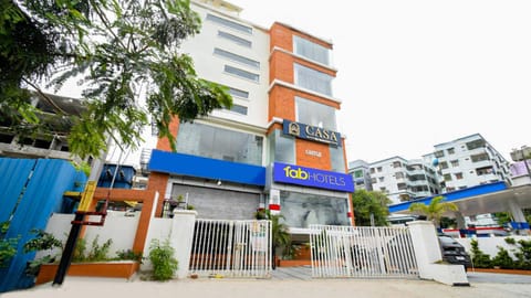 Property building, Facade/entrance