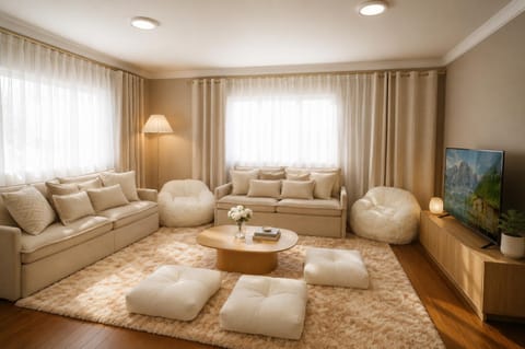 Bed, Living room
