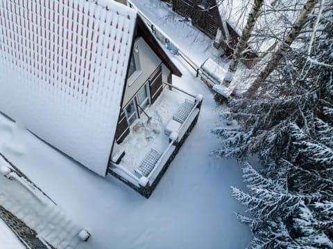 Property building, Day, Natural landscape, Winter, Garden
