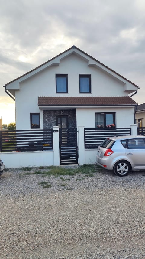 Property building, Day, Parking