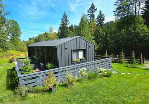 Property building, Spring, Natural landscape, Garden, Garden view