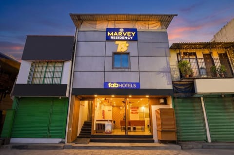 Property building, Facade/entrance