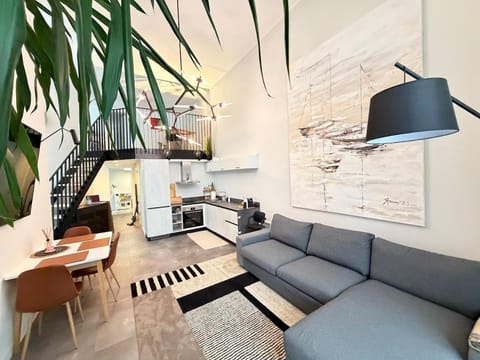 TV and multimedia, Kitchen or kitchenette, Living room, Dining area