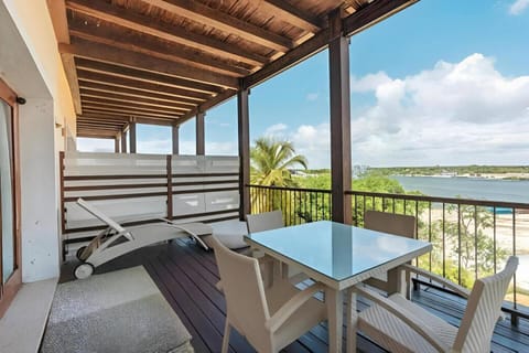 Patio, View (from property/room), Balcony/Terrace, Balcony/Terrace, Lake view