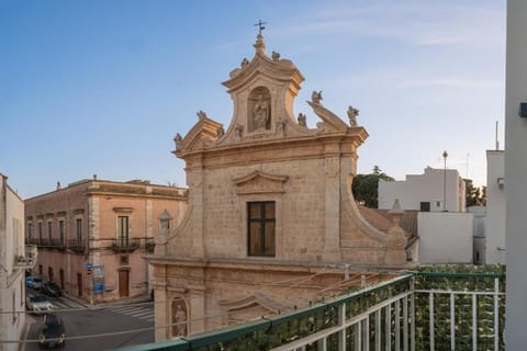 City view, Landmark view, Street view