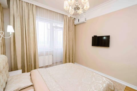 Bed, Decorative detail, Bedroom