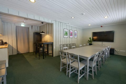 Kitchen or kitchenette, Living room, Banquet/Function facilities