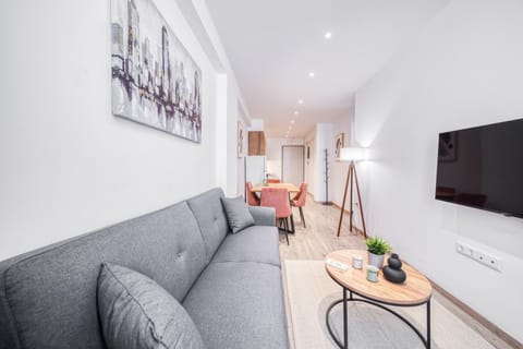 TV and multimedia, Living room, Decorative detail, Dining area