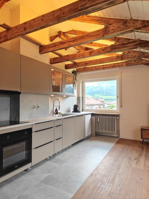Kitchen or kitchenette, Living room