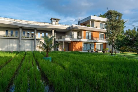 Property building, View (from property/room), Garden view
