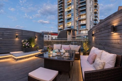 Balcony/Terrace, Seating area, Dining area