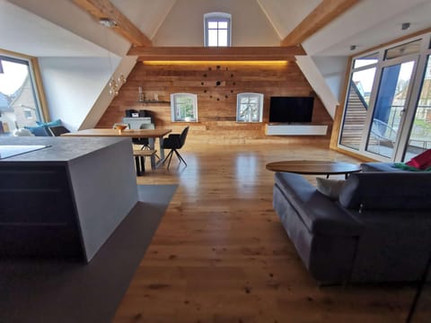 Communal lounge/ TV room