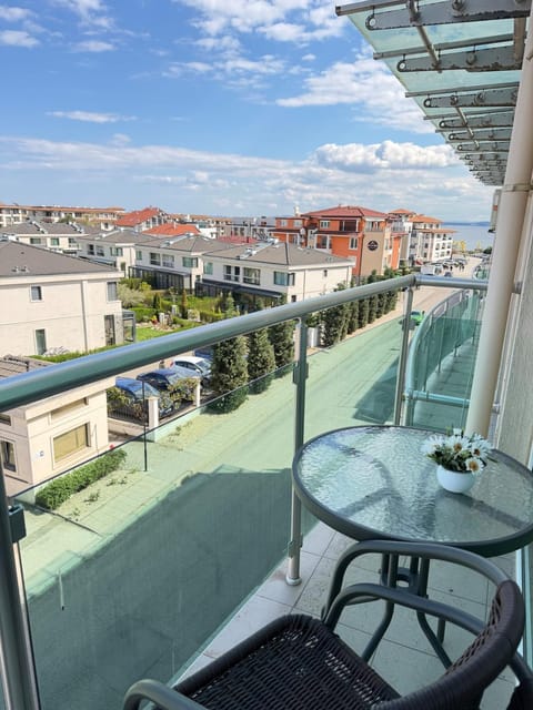 Day, View (from property/room), Balcony/Terrace