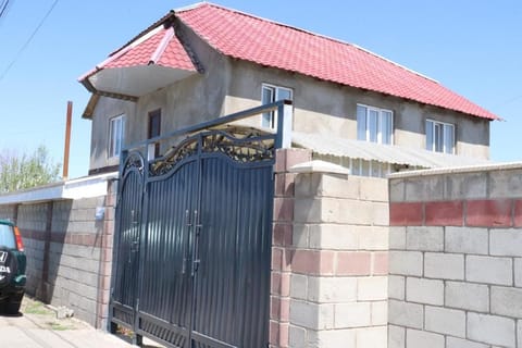 Property building, Day