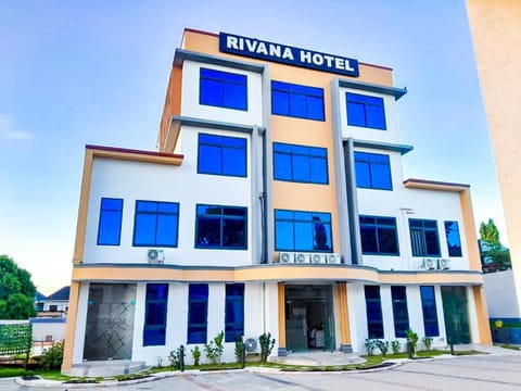 Property building, Day