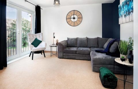 Living room, Decorative detail, Seating area