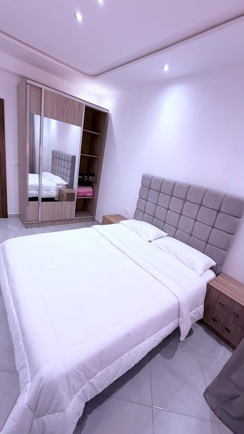 Bed, Bedroom, wardrobe