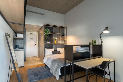 Bed, Seating area, Bedroom