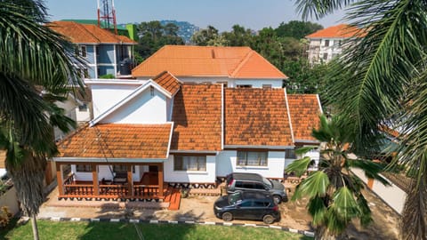 Property building, Garden view, Parking