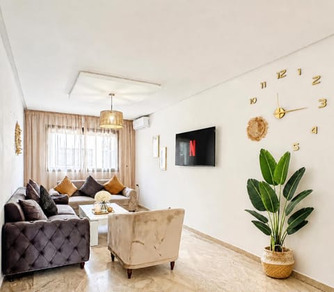 Communal lounge/ TV room, TV and multimedia, Living room, Seating area