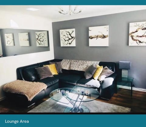 Communal lounge/ TV room, Living room