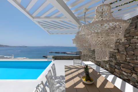 Property building, Balcony/Terrace, Living room, Swimming pool