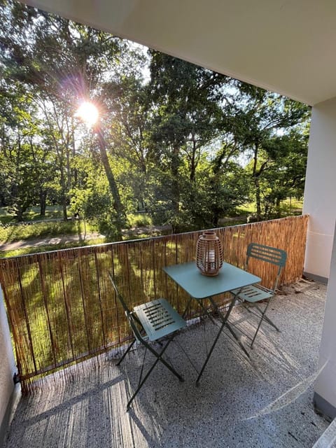 Balcony/Terrace, Garden view